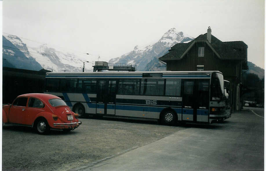 (012'210) - AFA Adelboden - Nr. 4/BE 26'704 - Setra am 10. April 1995 beim G�terbahnhof Frutigen