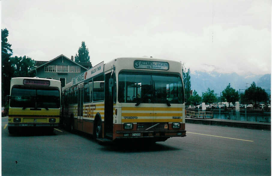 (012'600B) - SAT Thun - Nr. 36/BE 443'836 - Volvo/R&J am 14. Juni 1995 bei der Schiffl�ndte Thun