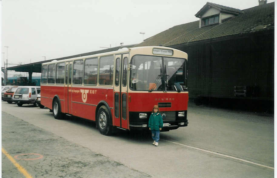 (013'929) - AAGK Koppigen - Nr. 2/BE 368'690 - Saurer-Leyland/Lauber (ex Fl�ck, Brienz) am 29. April 1996 beim Bahnhof Burgdorf