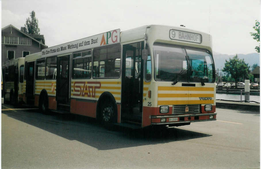 (014'201) - SAT Thun - Nr. 25/BE 419'026 - Volvo/R&J am 19. Juni 1996 bei der Schiffl�ndte Thun