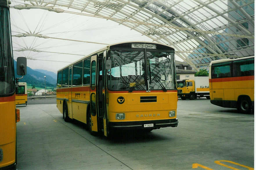 (014'304) - PTT-Regie - P 24'271 - Saurer/T�scher am 2. Juli 1996 in Chur, Postautostation