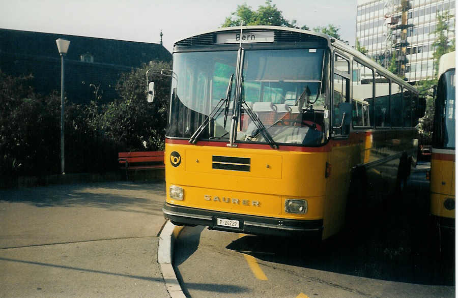 (015'034) - PTT-Regie - P 24'229 - Saurer/T�scher am 11. September 1996 in Bern, Postautostation