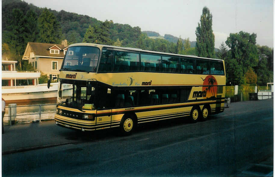 (015'218) - Marti, Kallnach - Nr. 28/BE 393'210 - Setra am 11. September 1996 bei der Schiffl�ndte Thun