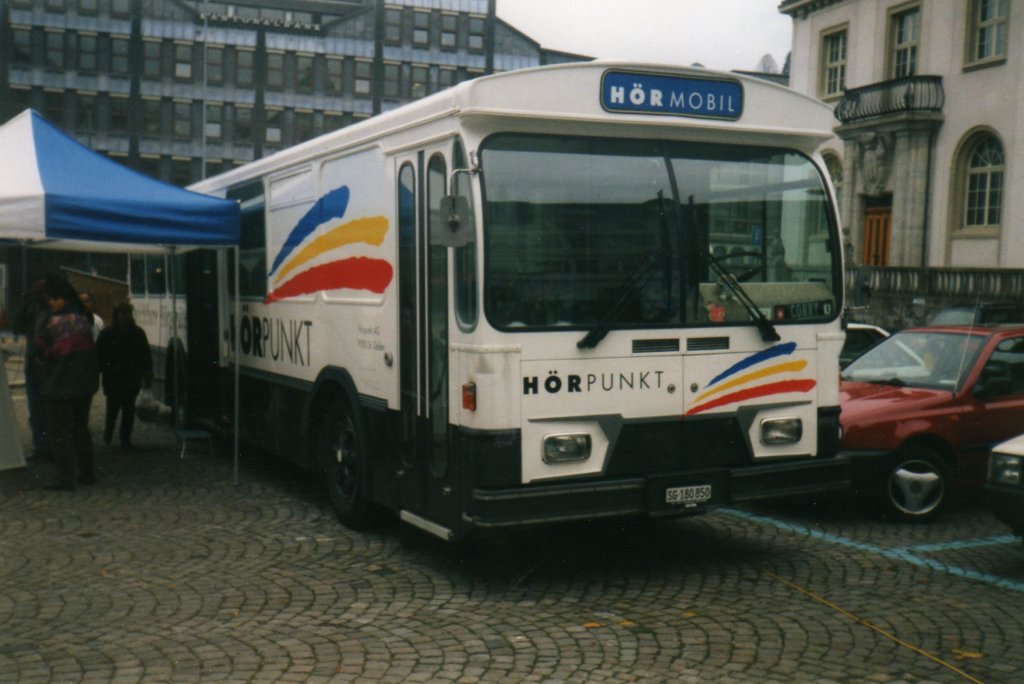 (015'416) - H�rpunkt, St. Gallen - SG 180'850 - Saurer/Hess (ex RTB Altst�tten Nr. 22) am 8. Oktober 1996 in Herisau