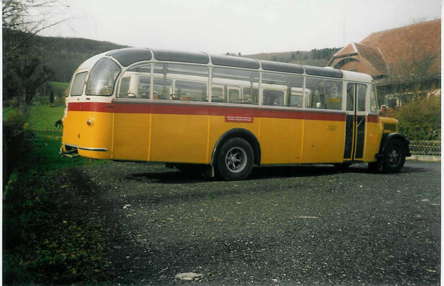 (015'904) - Lengacher, M�hlethurnen - Saurer/R&J am 20. November 1996 in M�hlethurnen, Garage