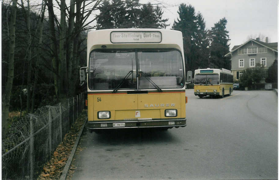 (015'932) - STI Thun - Nr. 54/BE 396'554 - Saurer/R&J am 19. Dezember 1996 bei der Schiffl�ndte Thun 