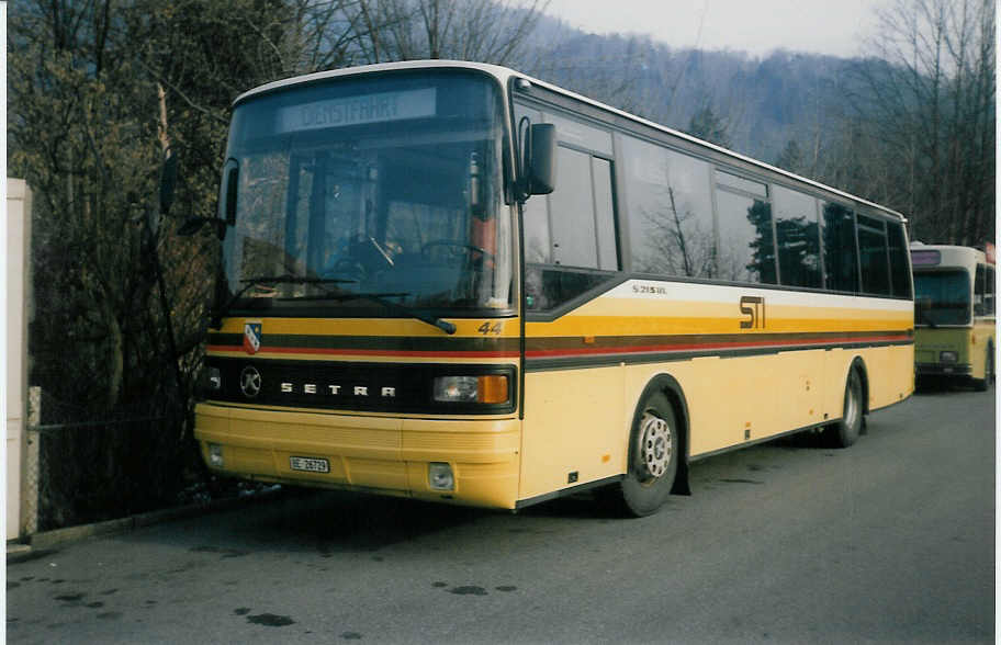(016'002) - STI Thun - Nr. 44/BE 26'729 - Setra (ex AGS Sigriswil) am 28. Dezember 1996 bei der Schiffl�ndte Thun
