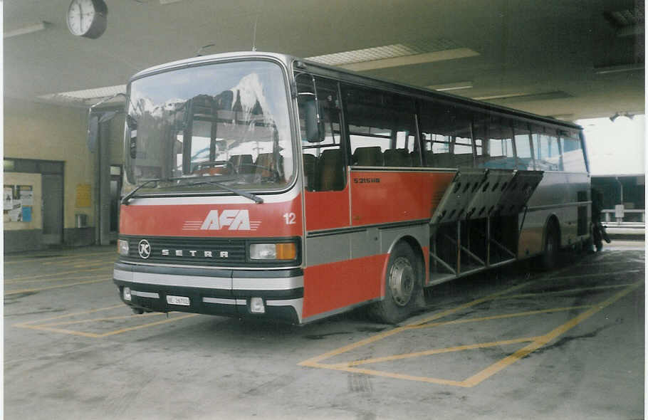 (016'030) - AFA Adelboden - Nr. 12/BE 26'702 - Setra am 18. Januar 1997 beim Bahnhof Frutigen