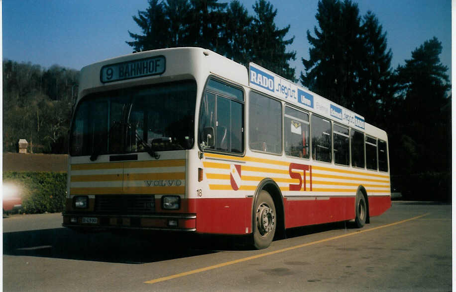 (016'325) - STI Thun - Nr. 18/BE 419'018 - Volvo/Lauber (ex SAT Thun Nr. 18) am 10. M�rz 1997 bei der Schiffl�ndte Thun