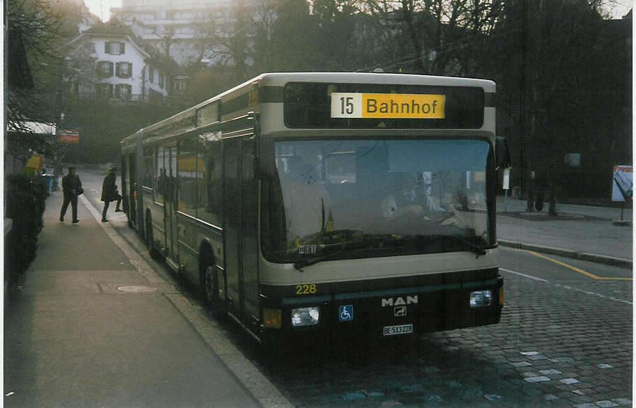(016'615) - SVB Bern - Nr. 228/BE 513'228 - MAN am 26. M�rz 1997 in Bern, B�rengraben