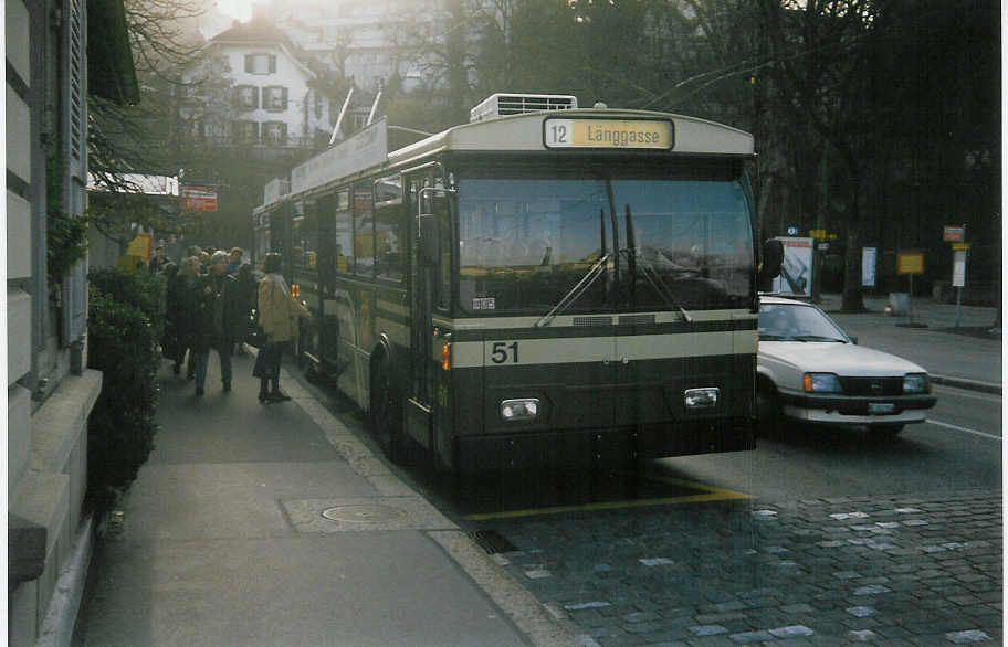 (016'629) - SVB Bern - Nr. 51 - FBW/Gangloff Gelenktrolleybus am 26. M�rz 1997 in Bern, B�rengraben