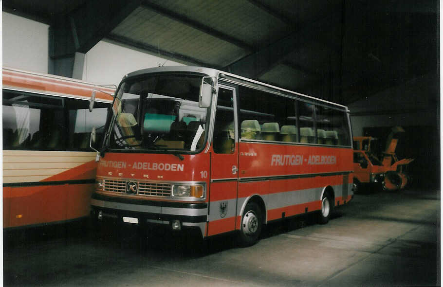 (018'531) - AFA Adelboden - Nr. 10/BE 26'774 - Setra (ex Fr�hlich, Z�rich) am 17. August 1997 im Autobahnhof Adelboden