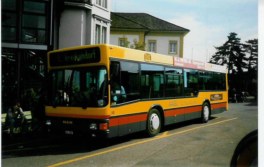 (020'019) - AAGL Liestal - Nr. 58/BL 7528 - MAN/G�ppel am 8. Oktober 1997 beim Bahnhof Liestal
