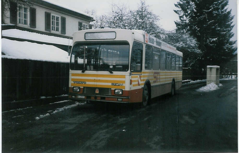 (021'431) - STI Thun - Nr. 31/BE 419'031 - Volvo/R&J (ex SAT Thun Nr. 31) am 22. Januar 1998 in Thun, Garage