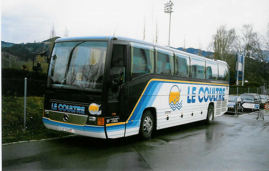 (022'203) - Le Coultre, Gimel - Nr. 131/VD 1019 - Mercedes am 8. M�rz 1998 in Thun, Stadion Lachen