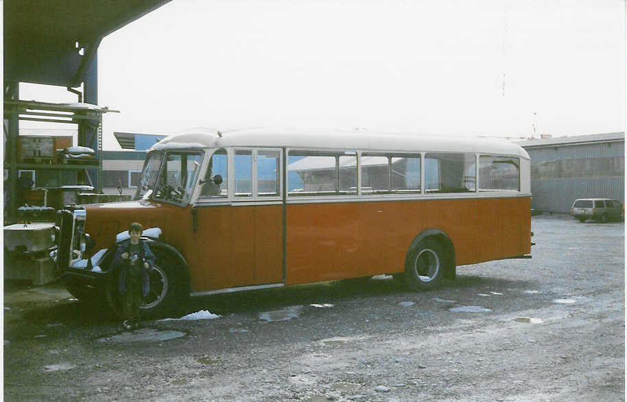 (022'225) - Brunner, Thun - FBW/Lauber (ex Tissot, Interlaken) am 25. M�rz 1998 in Uetendorf, Allmend