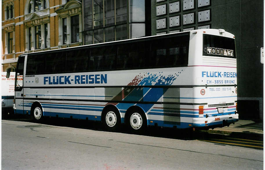(022'834) - Fl�ck, Brienz - BE 170'009 - Setra am 21. Mai 1998 in Z�rich, Kongresshaus