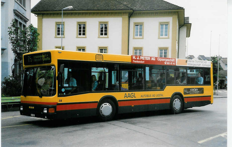 (023'929) - AAGL Liestal - Nr. 58/BL 7528 - MAN/G�ppel am 9. Juli 1998 beim Bahnhof Liestal