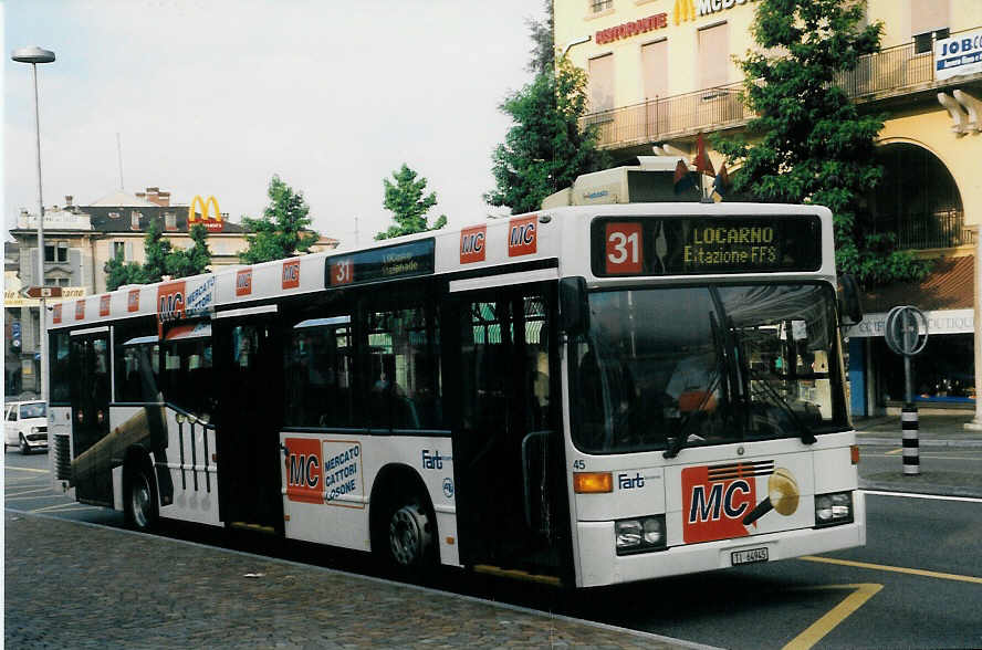 (024'504) - FART Locarno - Nr. 45/TI 64'945 - Mercedes am 14. Juli 1998 beim Bahnhof Locarno