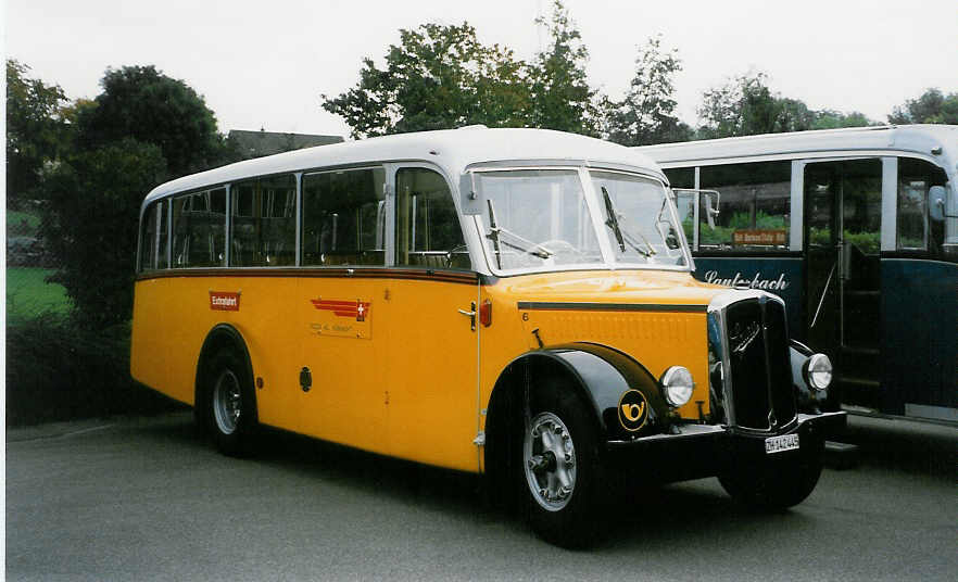 (026'327) - Dozza, K�snacht - Nr. 6/ZH 142'445 - Saurer/Krapf (ex Roost, Steinhausen; ex Fleischmann, Schaffhausen; ex Mezger, Altdorf/SH) am 3. Oktober 1998 in R�ti, Sonnenplatz