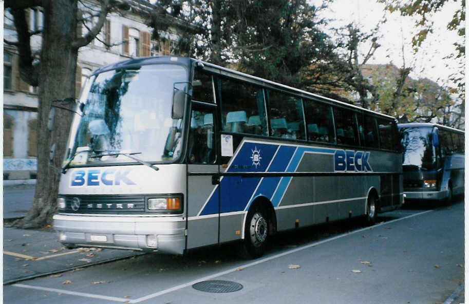 (027'806) - Beck, Gen�ve - GE 96'732 - Setra am 7. November 1998 in Thun, Aarefeld