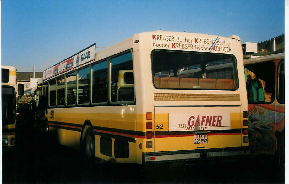 (029'136) - STI Thun - Nr. 52/BE 396'552 - Saurer/R&J am 18. Januar 1999 in Thun, Garage