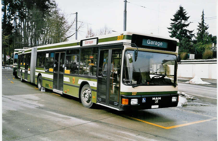 (029'733) - SVB Bern - Nr. 227/BE 513'227 - MAN am 1. M�rz 1999 in Bern, B�mpliz