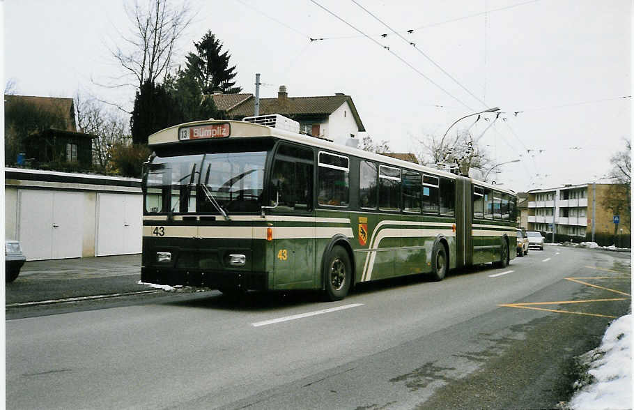 (029'805) - SVB Bern - Nr. 43 - FBW/R&J Gelenktrolleybus am 1. M�rz 1999 in Bern, B�mpliz