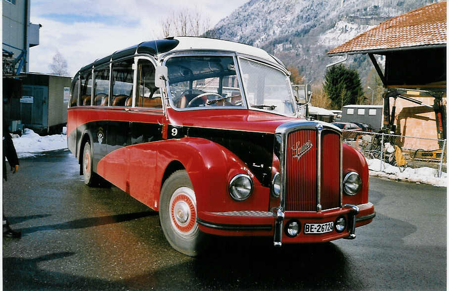 (029'909) - ASKA Aeschi - Nr. 9/BE 26'724 - Saurer/R&J am 6. M�rz 1999 in Interlaken, Garage AAGI