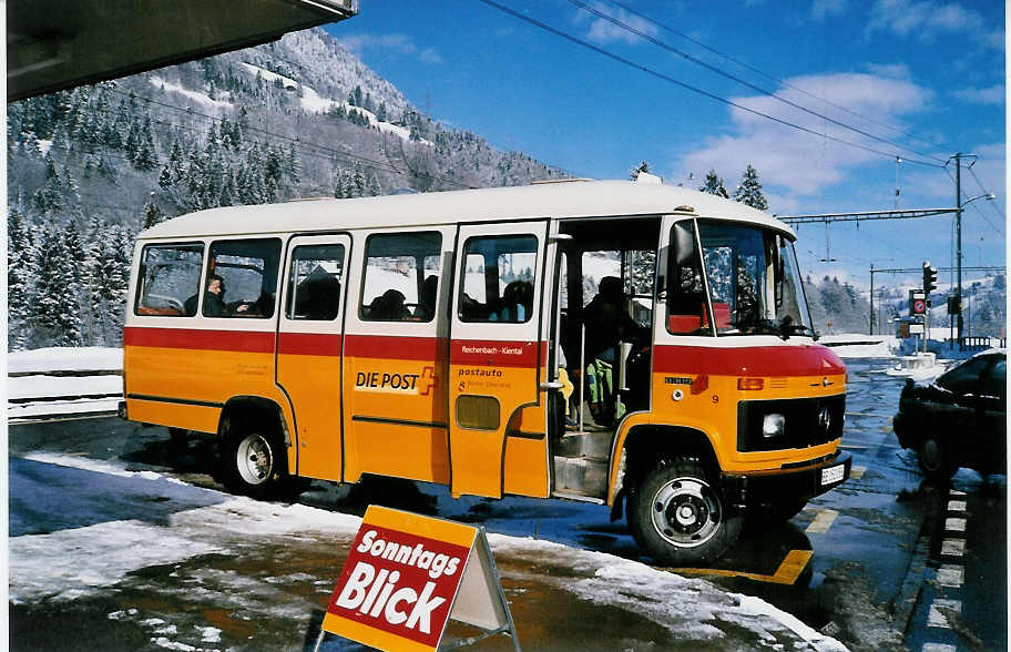 (030'010) - Geiger, Adelboden - Nr. 9/BE 152'056 - Mercedes am 7. M�rz 1999 beim Bahnhof Reichenbach