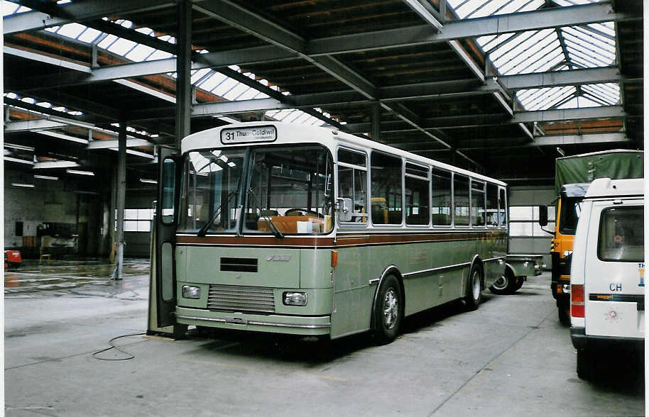 (030'020) - ATGH Heiligenschwendi - Nr. 1 - FBW/R&J am 10. M�rz 1999 in Thun, Garage