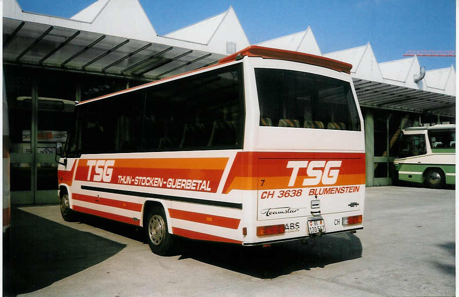 (030'135) - STI Thun - Nr. 7/BE 120'517 - Mercedes/Auw�rter (ex TSG Blumenstein Nr. 7) am 17. M�rz 1999 in Thun, Garage