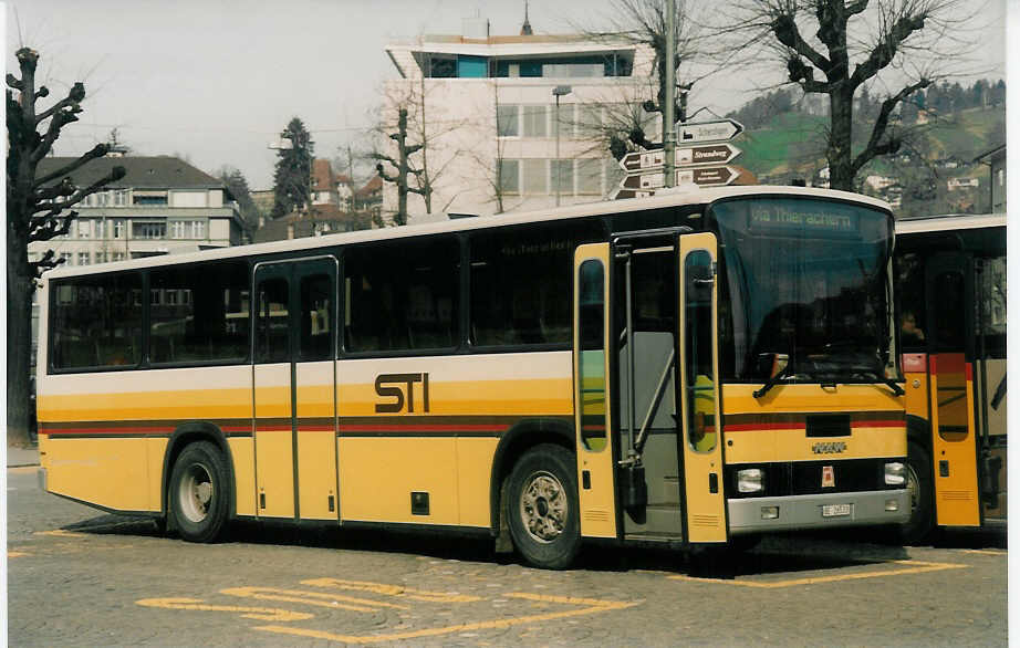 (030'516) - STI Thun - Nr. 42/BE 26'533 - NAW/R&J (ex ATGH Heiligenschwendi Nr. 3) am 26. M�rz 1999 beim Bahnhof Thun