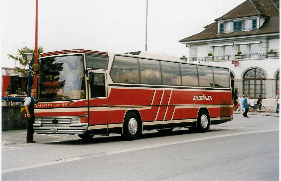 (031'526) - ASKA Aeschi - Nr. 11/BE 91'535 - Dr�gm�ller (ex Moser, Flaach) am 16. Mai 1999 beim Bahnhof Thun