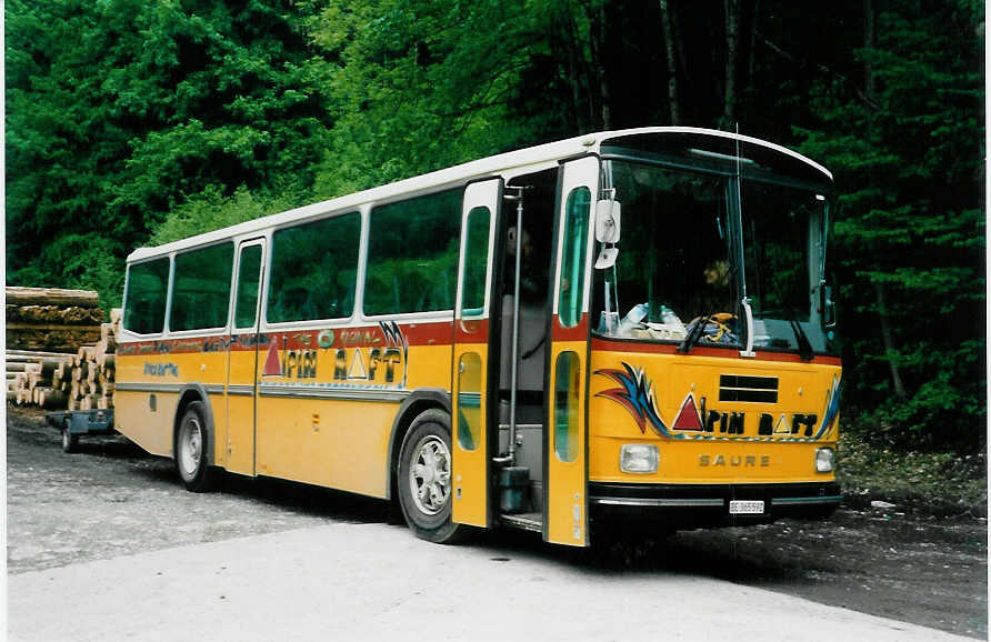 (031'613) - Alpin Raft, Interlaken - BE 365'592 - Saurer/R&J (ex P 24'277) am 23. Mai 1999 in Wilderswil, L�tschine