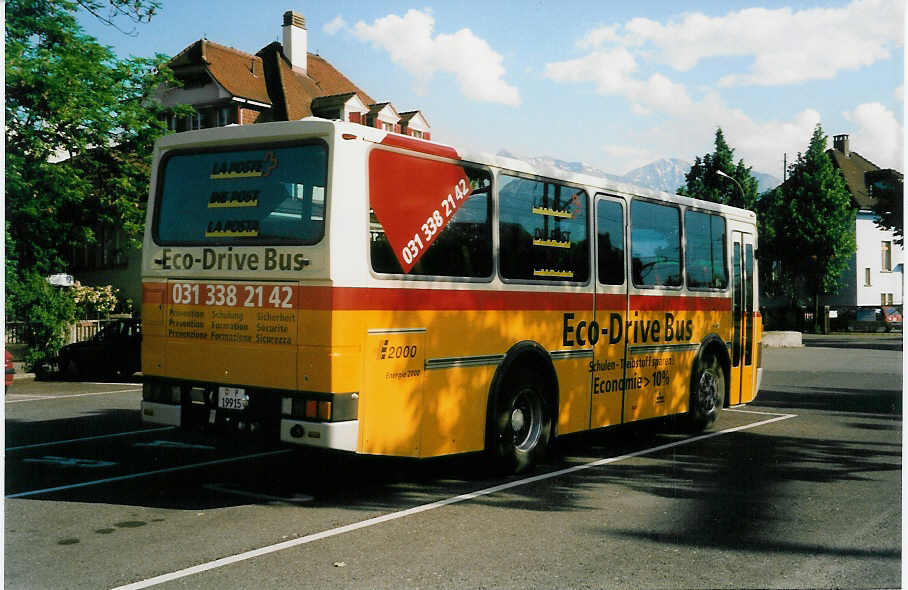 (031'624) - PTT-Regie - P 19'915 - Mercedes/Lauber (ex Lehner, B�rchen Nr. 2) am 28. Mai 1999 in Thun, Seestrasse