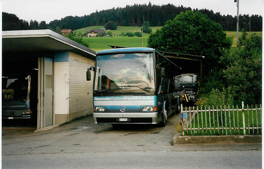 (032'235) - Ramseier, Grossh�chstetten - Nr. 17/BE 153'861 - Mercedes am 26. Juni 1999 in Grossh�chstetten, Garage