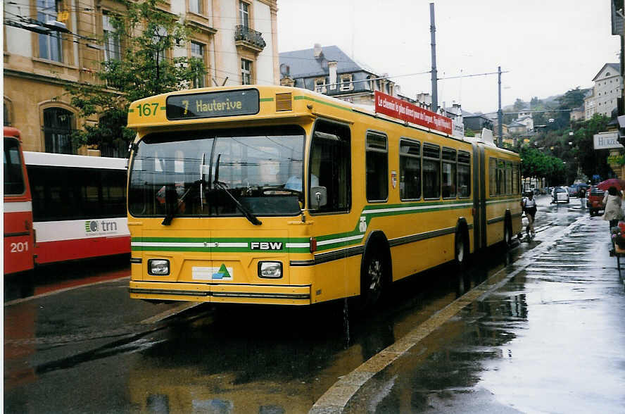 (033'229) - TN Neuch�tel - Nr. 167 - FBW/Hess Gelenktrolleybus am 6. Juli 1999 in Neuch�tel, Place Pury
