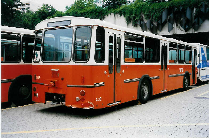 (033'418) - TL Lausanne - Nr. 409 - FBW/Hess am 7. Juli 1999 in Lausanne, D�p�t Borde