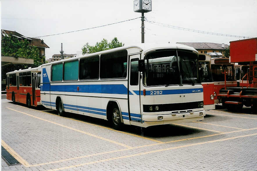 (033'419) - TL Lausanne - Nr. 2292 - Volvo am 7. Juli 1999 in Lausanne, D�p�t Borde