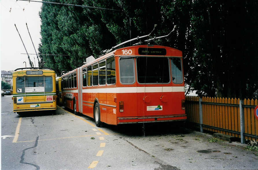 (033'935) - TN Neuch�tel - Nr. 160 - FBW/Hess Gelenktrolleybus (ex Nr. 60) am 10. Juli 1999 in Neuch�tel, D�p�t