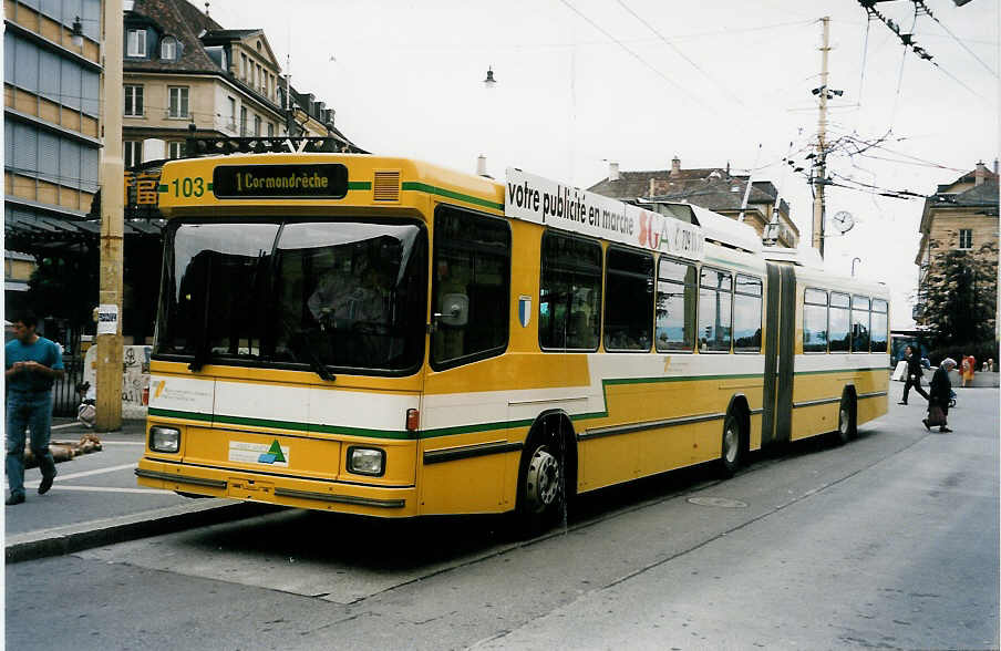 (034'018) - TN Neuch�tel - Nr. 103 - NAW/Hess Gelenktrolleybus am 10. Juli 1999 in Neuch�tel, Place Pury