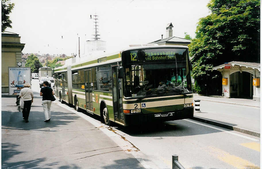 (034'106) - SVB Bern - Nr. 2 - NAW/Hess Gelenktrolleybus am 12. Juli 1999 in Bern, B�rengraben