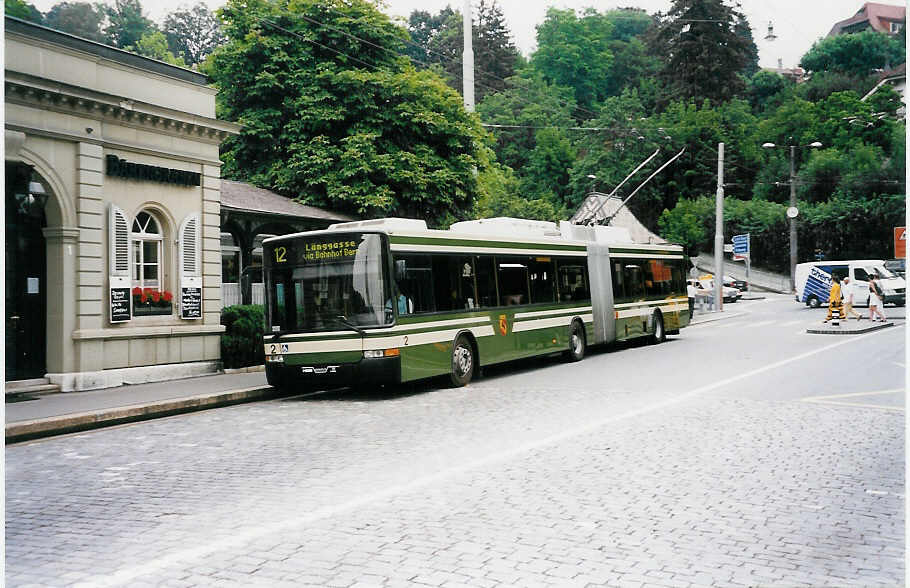 (034'112) - SVB Bern - Nr. 2 - NAW/Hess Gelenktrolleybus am 12. Juli 1999 in Bern, B�rengraben 