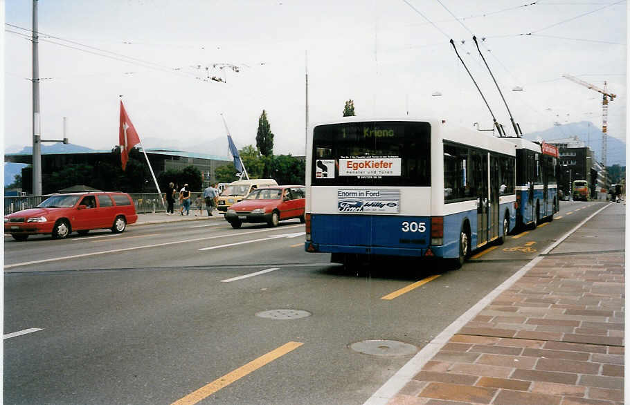 (034'320) - VBL Luzern - Nr. 305 - Lanz+Marti/Hess Personenanh�nger am 13. Juli 1999 in Luzern, Schwanenplatz