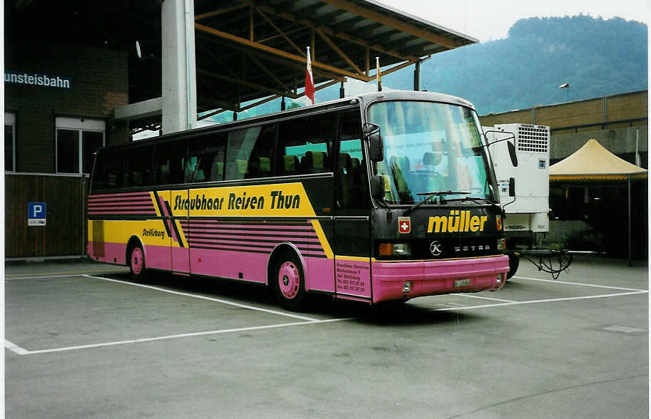 (034'823) - Straubhaar, Thun - BE 239'682 - Setra (ex M�ller, Uttigen) am 21. Juli 1999 in Thun, Grabengut