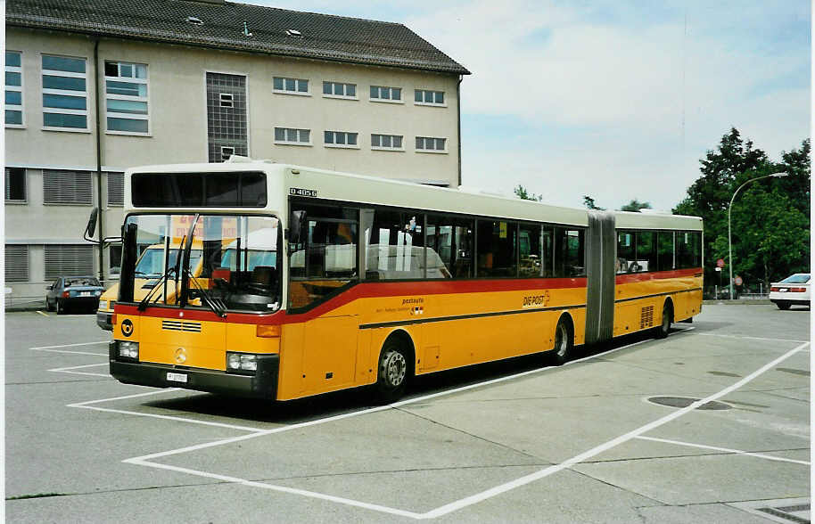 (035'222) - PTT-Regie - P 27'707 - Mercedes am 9. August 1999 in Bern, Automobilwerkst�tte