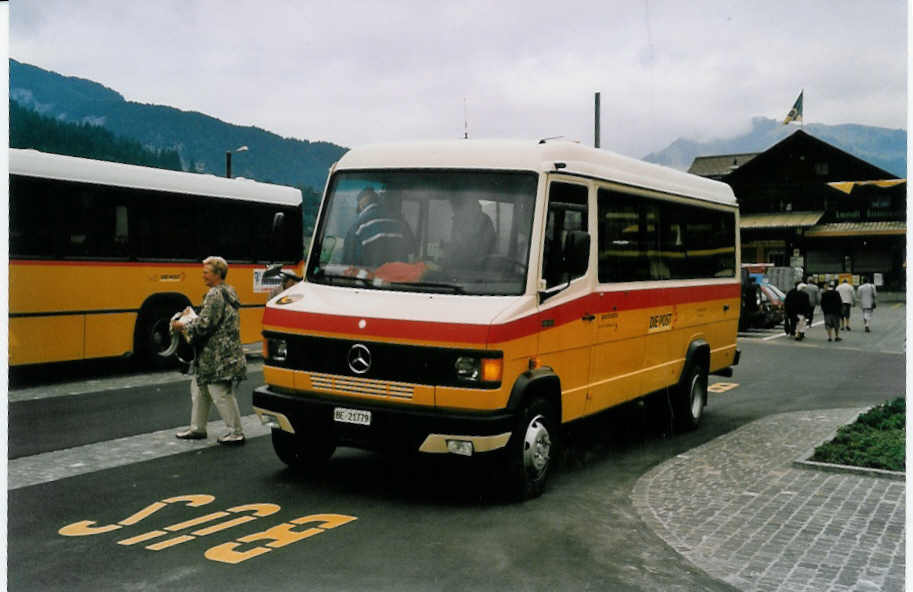 (036'104) - K�bli, Gstaad - BE 21'779 - Mercedes/Auw�rter (ex von Gr�nigen, Turbach) am 29. August 1999 beim Bahnhof Gstaad