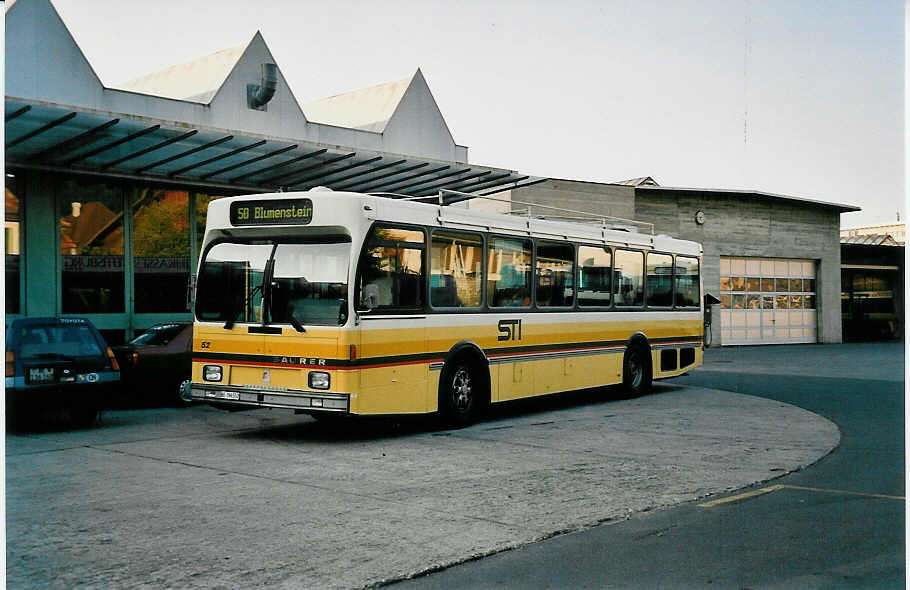 (036'726) - STI Thun - Nr. 52/BE 396'552 - Saurer/R&J am 9. September 1999 in Thun, Garage