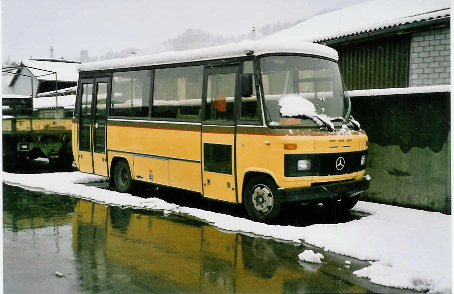 (038'123) - AvH Heimenschwand - Nr. 2 - Mercedes/Auw�rter (ex STI Thun Nr. 40) am 29. Dezember 1999 in Thun, Garage STI